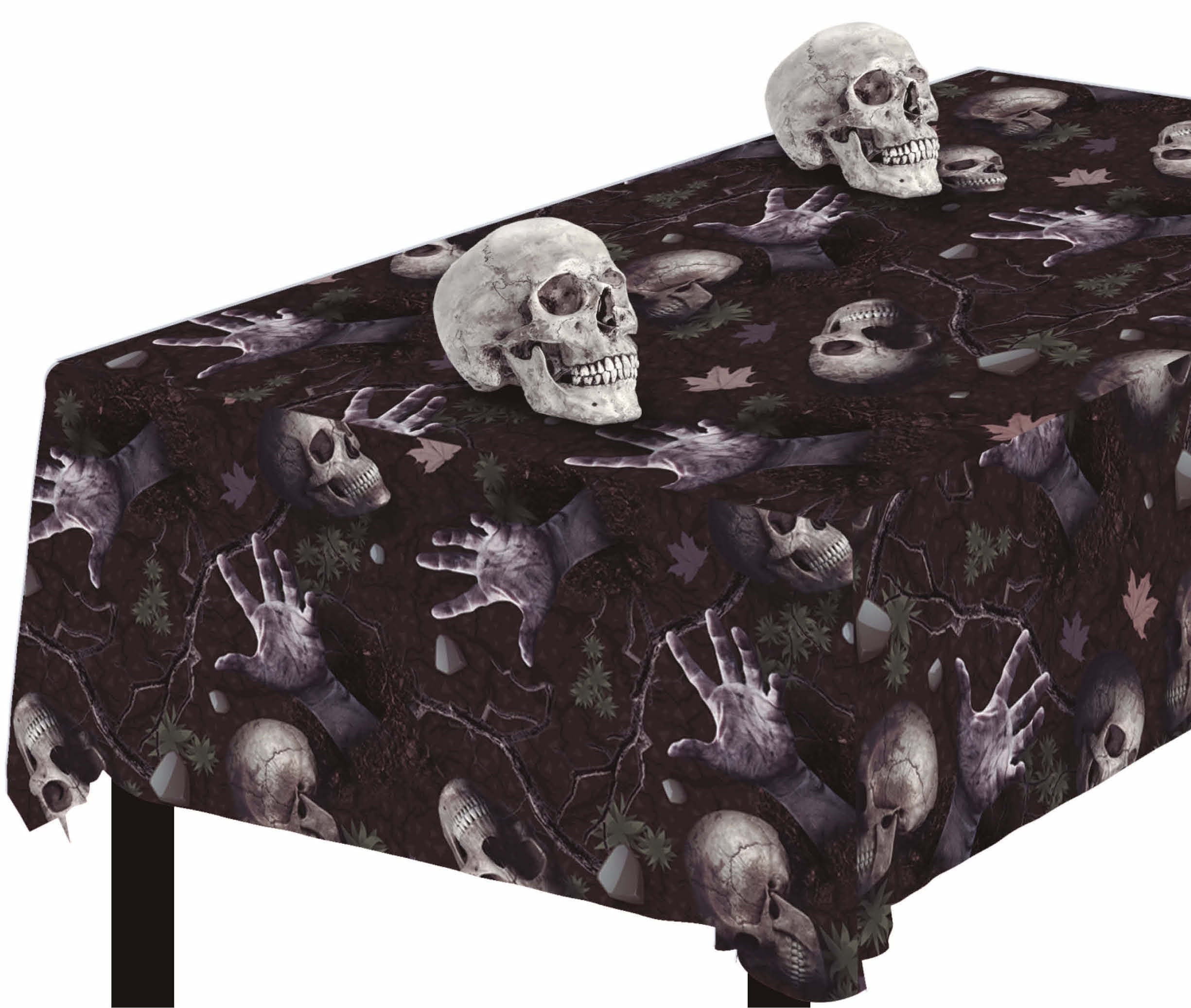 Mantel de Cementerio con Estampado de Calaveras